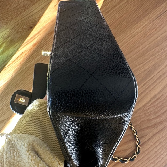 COPY - Chanel Classic Medium double flap bag in excellent condition.Price Final - Picture 16 of 17